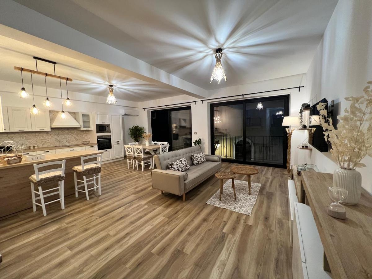 Al Vicolo Stretto Apartment Бранкалеоне Марина Екстериор снимка