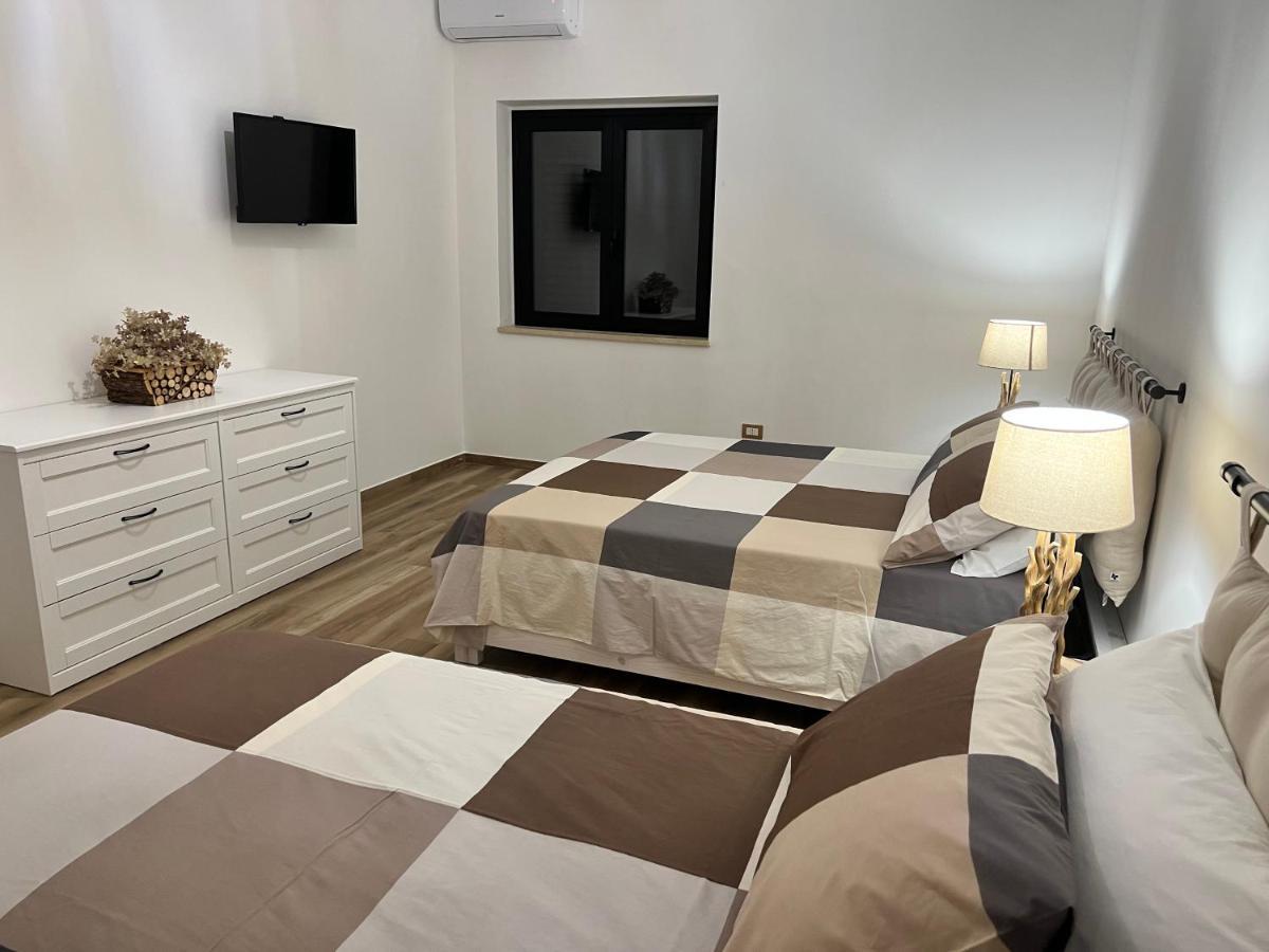 Al Vicolo Stretto Apartment Бранкалеоне Марина Екстериор снимка